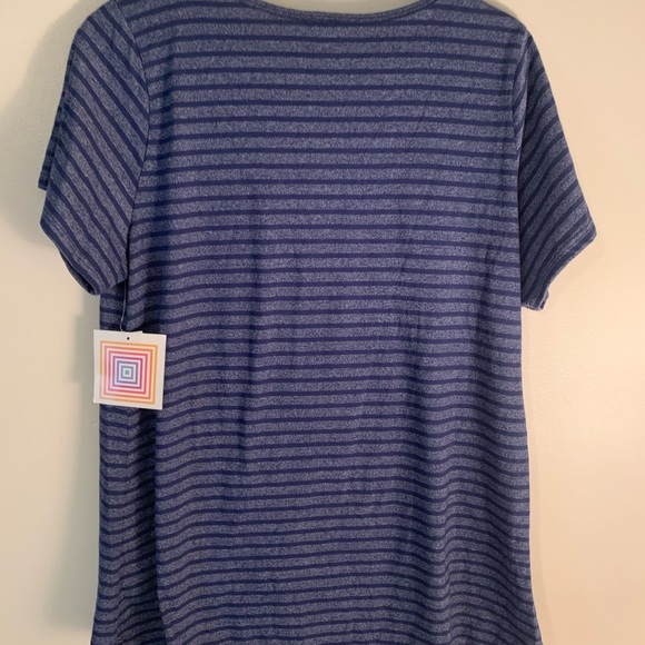 LulaRoe Classic T XL - Picture 2 of 2